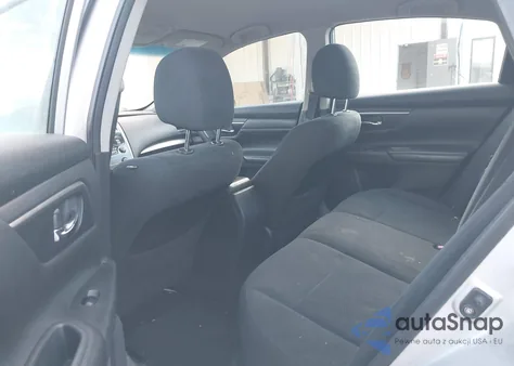 2015 Nissan Altima 2.5/2.5 S/2.5 Sl/2.5 Sv z USA, uszkodzony, nr VIN 1N4AL3AP4FC437800